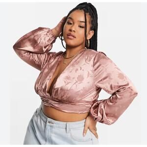 Koco & K London Plus Plunge Front Volume Sleeve Tie Front Satin Crop Top NEW